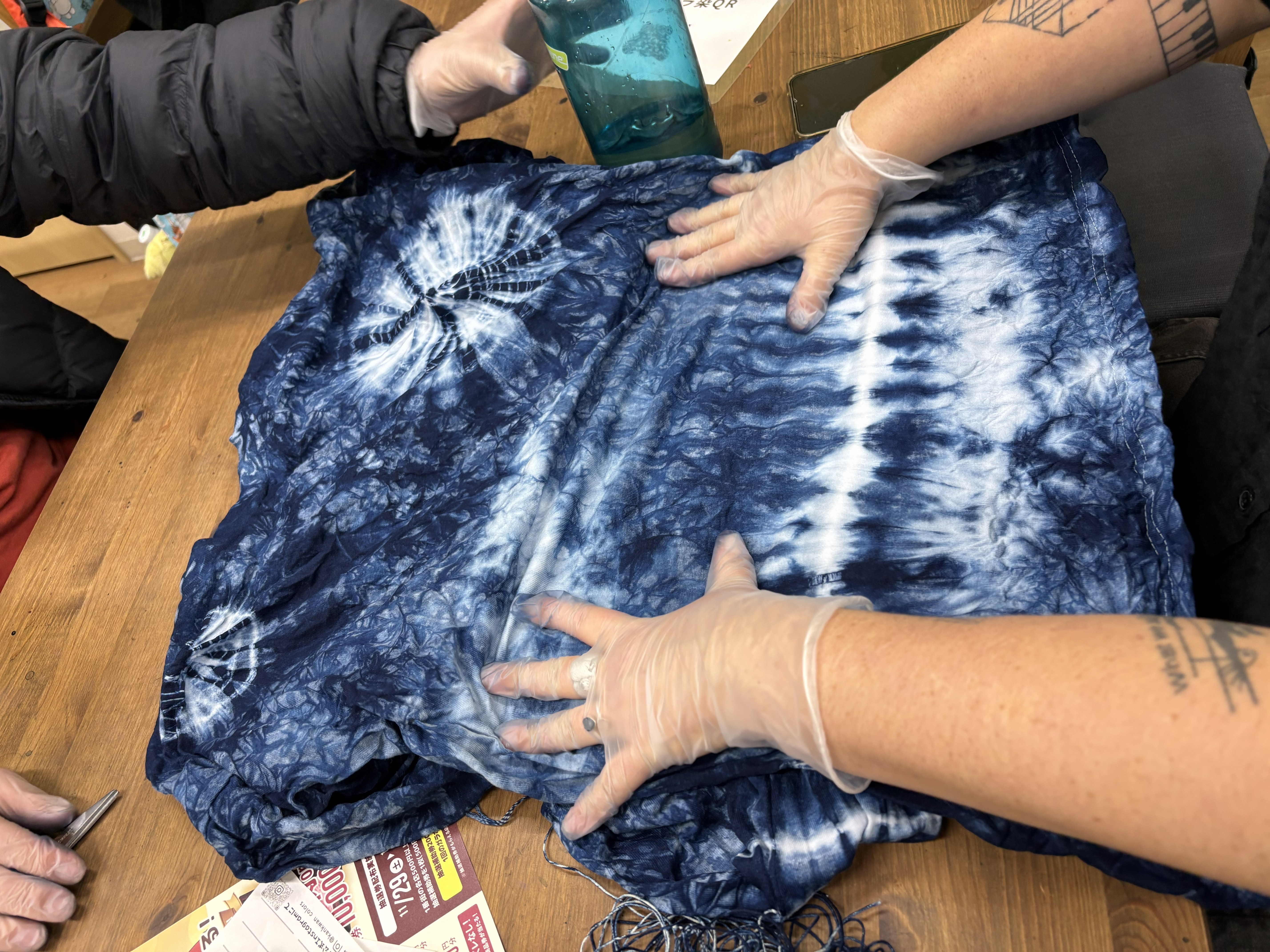 染物体験の様子2